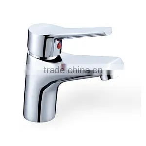 Single Lever Brass Bath Faucet With Diverter Chrome Plated thumbnail-4