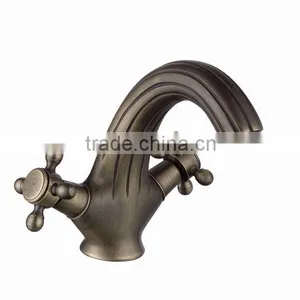 QH1750 Antique Brass Bathroom Faucet thumbnail-1