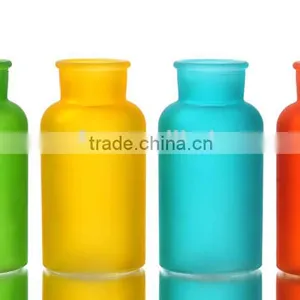 Essential Frosted Color Glass Vase thumbnail-1