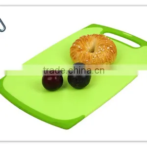 Food Grade Serving Plastic Vegetable Cutting Board Cb001 thumbnail-2