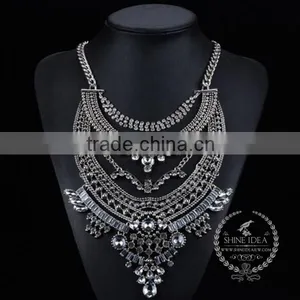 High Quality Vintage Rhinestone Chunky Statement Necklace Tin Alloy Fashion Women Pendant Necklace 6390065 thumbnail-2