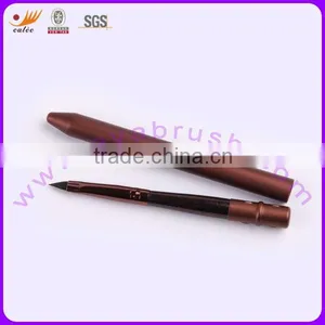 Retractable Cosmetic Lip Brush thumbnail-1