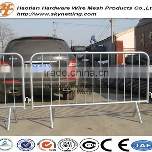 Hot Dipped Galvanized Crowd Control Barrier Queue Control Barrier thumbnail-3