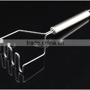 Kitchen Tool Vegetable Masher and Potato Ricer Masher thumbnail-3