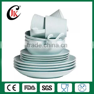 Wholesale 4pcs Custom Western Porcelain Dinnerware Set,Cheap Dinner Set thumbnail-5