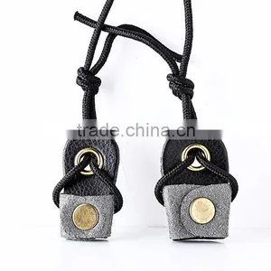 Cow Leather Recurve Bow Stringer thumbnail-2