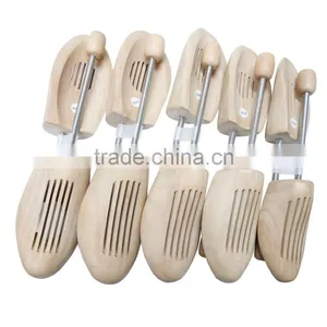 Hot Selling Shoe Tree Type Schima Wood Wooden Spring Shoe Tree thumbnail-6
