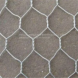 Hexagonal Wire Mesh thumbnail-1