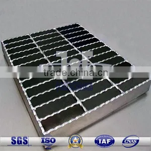 Hot-dipped Galvanized Serrated Steel Bar Grating thumbnail-1