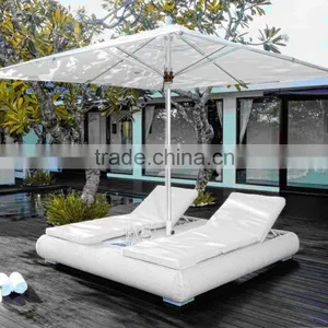 Stylish Wicker Outdoor Furniture Rattan Sun Loungers Daybed With Umbrella thumbnail-1