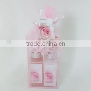 2012 Romentic Bath and Body Sets thumbnail-1