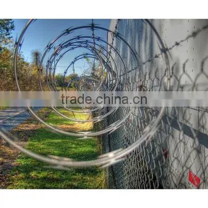 Razor Fences Barbed Wire Mesh Variety Size Galvanized Protection for Household/prison/airport thumbnail-1