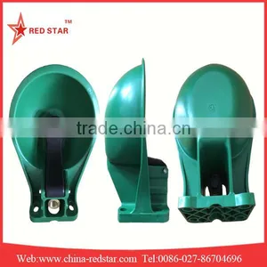 Red Star Cow Drinking Bowls thumbnail-3