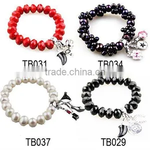Crystals and Pearls Bracelet thumbnail-1