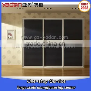 Customized Gross Decorated Sliding Door Wardrobe Closet Bedroom Furniture Set thumbnail-4