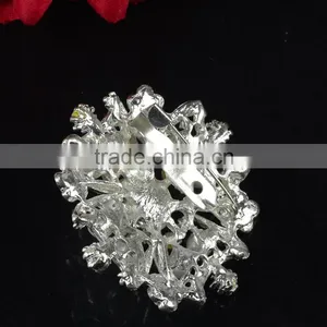 2016 Zinc Alloy Strass Brooch Pins, Flower Pin Brooch, Crystal Jewel Factory Wholesale for Wedding Invitation thumbnail-2