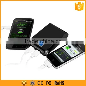 Flashlight Dual USB Power Bank 8800mAh Manufacturer Supply thumbnail-1