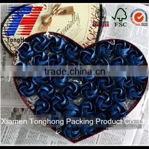 Heart Shaped Empty Gift Box thumbnail-1