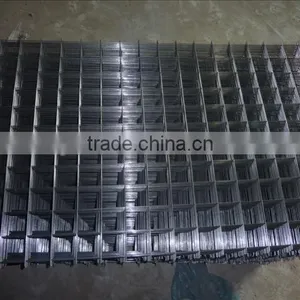 Square Hole Shape and Welded Mesh Type Floor Heating Welded Wire Mesh thumbnail-1