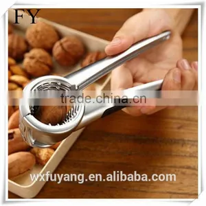 Zinc Alloy Nut Cracker/shucker Factory in China thumbnail-4