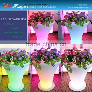 PE Plastic Led Flower Pot Decorative Restaurant thumbnail-2