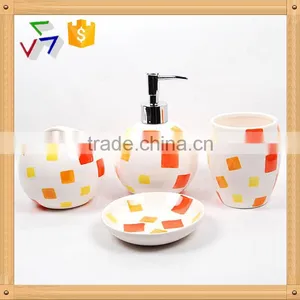 Porcelain Bath Accessories Set thumbnail-3