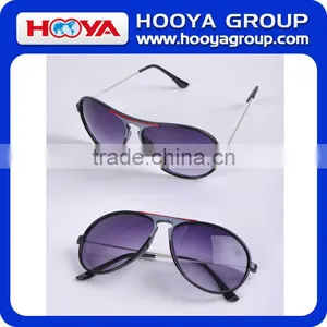 Adult Metal Frame Sunglasses thumbnail-1