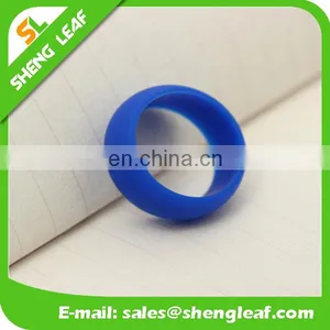 Simple One Color Silicone Finger Rings Logo Color Filling Silk Priting Laser Carving Logo thumbnail-6