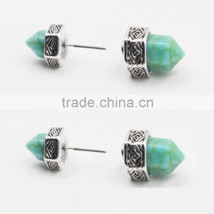 High Quality Imitation Stone Silver Ear Studs thumbnail-6
