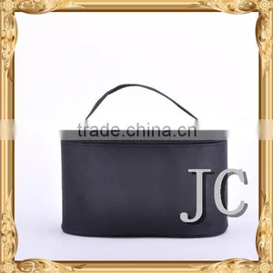 Folding Travel Make Up Bag For Unisex thumbnail-3