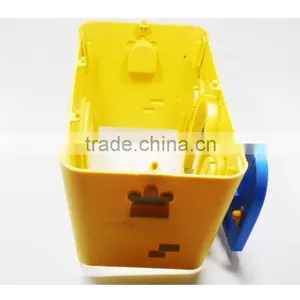 Quicky Assembly Plastic Farm House for Small Animal Plastic Warm House for Kids Play Games thumbnail-4