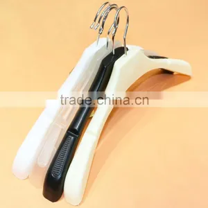 2015 High Quality Pure Colour Plastic Clothing Rack for Cloth Display thumbnail-1