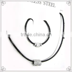 Steel Clasp Bridal Crystal Jewelry Set With Genuine Leather thumbnail-4