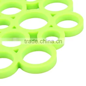 Beautiful Cute Fashionable Silicone Trivet thumbnail-4