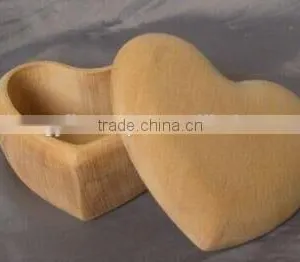 Heart-shaped Diamond Wooden Storage Box thumbnail-1