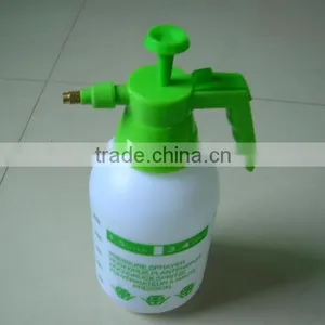 1.5L Hand Pump Garden Sprayer thumbnail-3