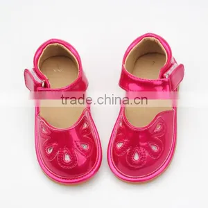 High Quality Wholesale Squeaky Kids Shoes Musical Kids Shoes With Sound thumbnail-4