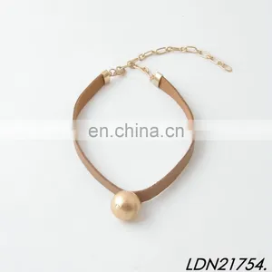 Gold Big Pearl Pendant Necklace Simple Brown Suede Leather Choker Necklace Jewelry thumbnail-2