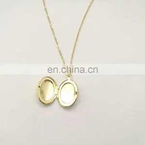 Customized Hypoallergenic Pastel Color Oval Photo Locket Enamel Necklace thumbnail-2