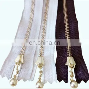 Good Quality MetalTeeth Metal Zipper for Wholesale thumbnail-1