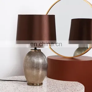 Top Sale High Quality Bucket Shape Bedside Desk Light Custom Gold Table Ceramic Lamp for Hotel thumbnail-6