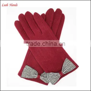 Lady's Red Spandex Velvet Warm Gloves With Supersoft Polyester Lining thumbnail-3