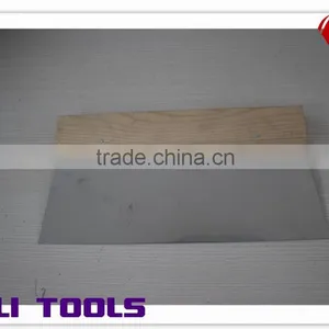 Stainless Steel Blade Scraper With Wooden Handle thumbnail-4