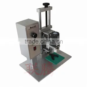 Cosmetic Bottle Screw Capping Machine thumbnail-6
