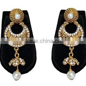 Fashion Neckless With Zaveri Pearls Jewellery Set thumbnail-1