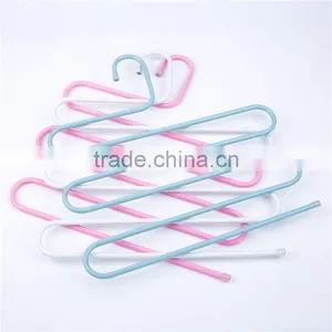 2017 Low Price Heavy Duty PVC Coated Metal Wire Hangers for Clothes Hangers thumbnail-3
