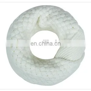 Wholesale Loose Knit Acrylic Infinity Loop Circle Scarves thumbnail-6