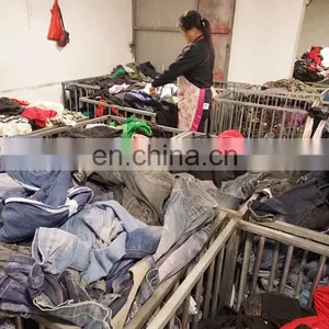 Used Sports Clothes Container of Used Clothes thumbnail-6