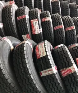 825R16 Two Lines Truck Tyre thumbnail-3