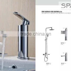 Hot Cold Mixer Chromed Pull Out Spray Kitchen Faucets thumbnail-3